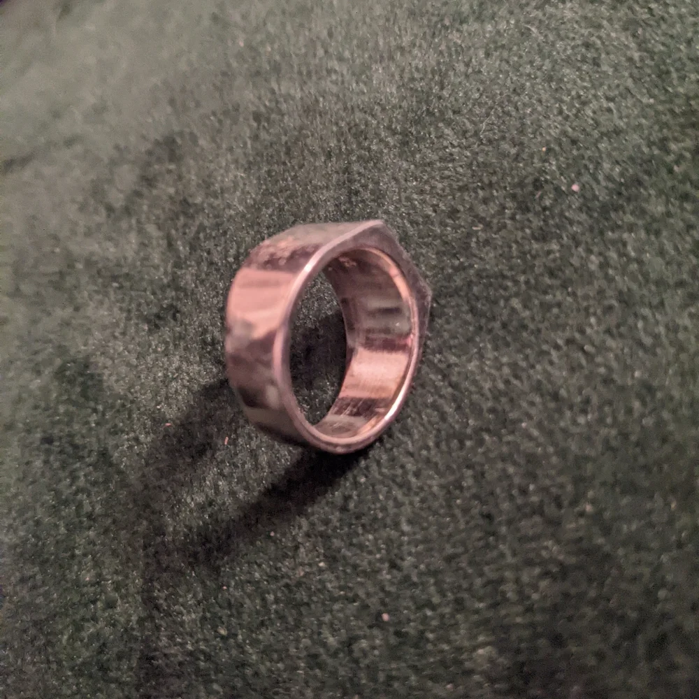 Ring - Picture 2 of 4